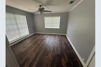 300 S Joyce Street, Lacy Lakeview, TX 76705 - Photo 11