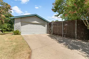 12326 Cedar Bend Dr, Dallas, TX 75244 - Photo 31