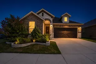 2105 Ella Ln, Carrollton, TX 75010 - Photo 3