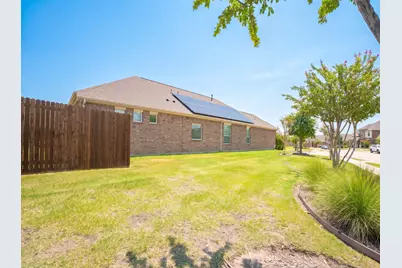2105 Ella Lane, Carrollton, TX 75010 - Photo 31