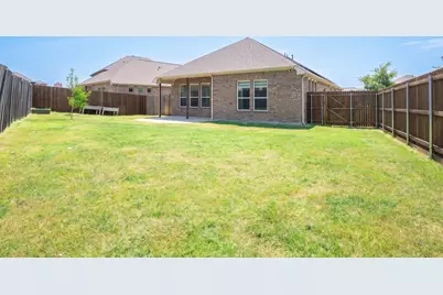 2105 Ella Lane, Carrollton, TX 75010 - Photo 29