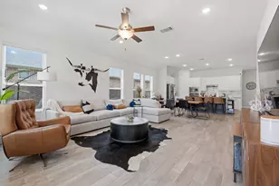 2105 Ella Ln, Carrollton, TX 75010 - Photo 9
