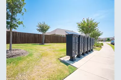 2105 Ella Lane, Carrollton, TX 75010 - Photo 33
