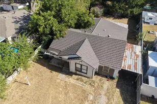 8222 Wes Hodges Rd, Dallas, TX 75217 - Photo 3