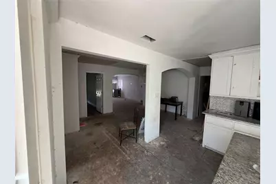 8222 Wes Hodges Road, Dallas, TX 75217 - Photo 19