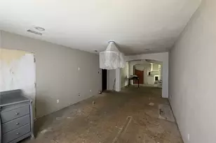 8222 Wes Hodges Rd, Dallas, TX 75217 - Photo 13