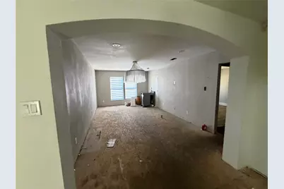 8222 Wes Hodges Road, Dallas, TX 75217 - Photo 17