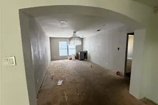 8222 Wes Hodges Rd, Dallas, TX 75217 - Photo 17