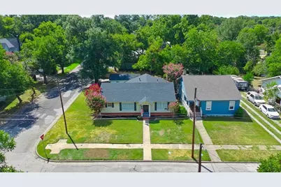 1801 Woodlawn Avenue, Corsicana, TX 75110 - Photo 37