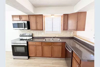 2702 Game Lake Drive, Irving, TX 75060 - Photo 5