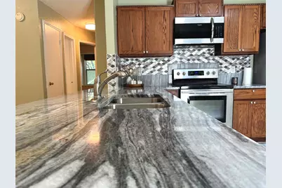505 Valley Spring Drive, Arlington, TX 76018 - Photo 5