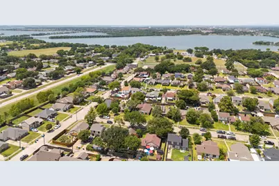 4510 Monterrey Drive, Rowlett, TX 75088 - Photo 5