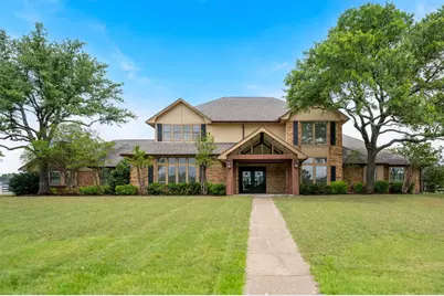 915 W Pleasant Run Road, DeSoto, TX 75115 - Photo 3