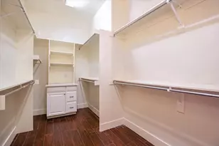 2707 Farmers Branch Ln, Farmers Branch, TX 75234 - Photo 9