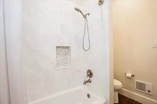2707 Farmers Branch Ln, Farmers Branch, TX 75234 - Photo 13