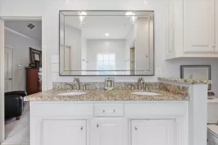 605 Montgomery St, Fort Worth, TX 76107 - Photo 17
