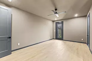 820 Lambert St, Dallas, TX 75203 - Photo 19