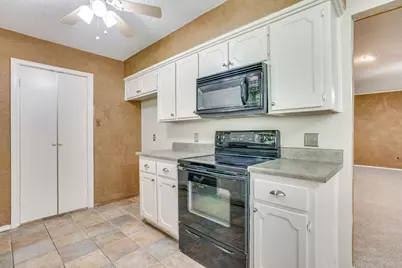 741 NW James Circle, Burleson, TX 76028 - Photo 15