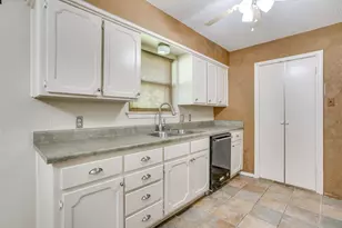 741 NW James Circle, Burleson, TX 76028 - Photo 13