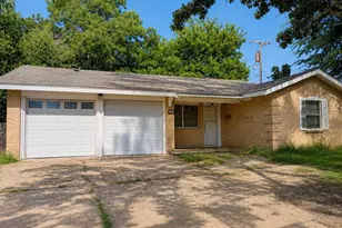 54 NW 29th Street NW, Paris, TX 75460 - Photo 1