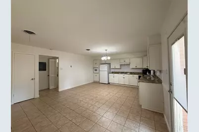 1915 Fairfax Drive, Corsicana, TX 75110 - Photo 5