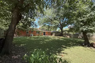 1915 Fairfax Dr, Corsicana, TX 75110 - Photo 19