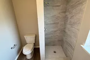 4002 Fairbanks Ct, Irving, TX 75062 - Photo 13