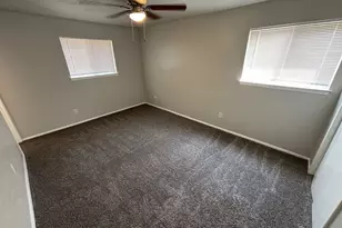 4002 Fairbanks Ct, Irving, TX 75062 - Photo 11