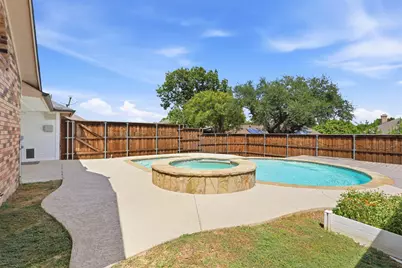3802 Cromwell Drive, Carrollton, TX 75007 - Photo 33