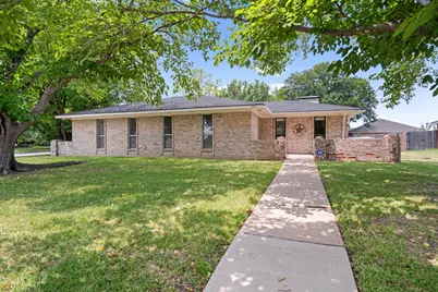 1801 Ridgecrest Drive, Terrell, TX 75160 - Photo 1