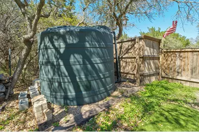11201 West Cave Boulevard, Dripping Springs, TX 78620 - Photo 33