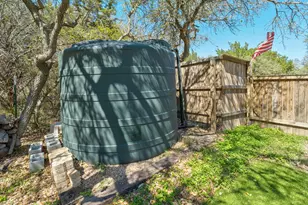 11201 W Cave Blvd, Dripping Springs, TX 78620 - Photo 33