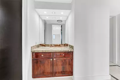 3883 Turtle Creek Boulevard #1016, Dallas, TX 75219 - Photo 9
