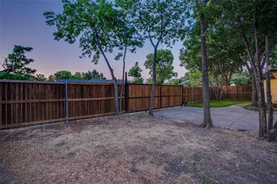 1807 S Vernon Avenue, Dallas, TX 75224 - Photo 37