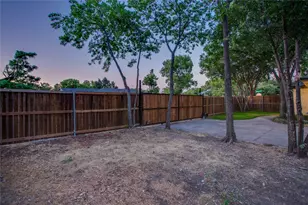 1807 S Vernon Ave, Dallas, TX 75224 - Photo 37