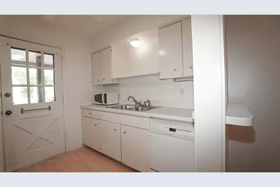 4211 Newton Avenue #209, Dallas, TX 75219 - Photo 13