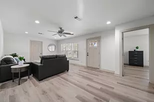 3544 Bluebird St, Waco, TX 76705 - Photo 3