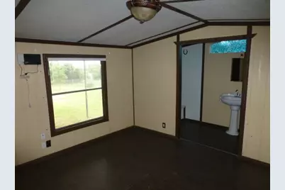119 Hayes Court, Springtown, TX 76082 - Photo 9
