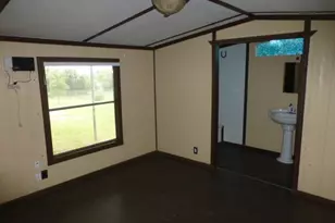 119 Hayes Ct, Springtown, TX 76082 - Photo 9