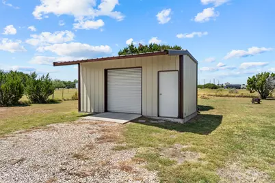 717 Dove Hill Lane, China Spring, TX 76633 - Photo 37