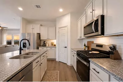 9828 Quail Pointe Road, Aubrey, TX 76227 - Photo 5