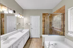 9310 Marble Falls Dr, Arlington, TX 76002 - Photo 7