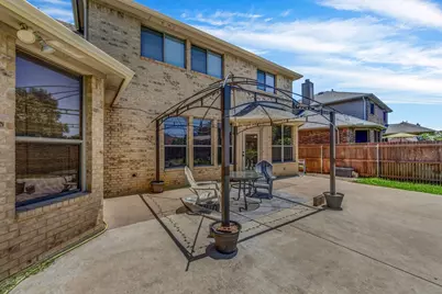 9310 Marble Falls Drive, Arlington, TX 76002 - Photo 11