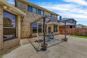 9310 Marble Falls Dr, Arlington, TX 76002 - Photo 11