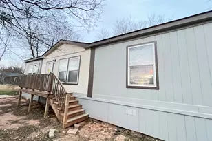 197 E Sweden St, Walnut Springs, TX 76690 - Photo 1