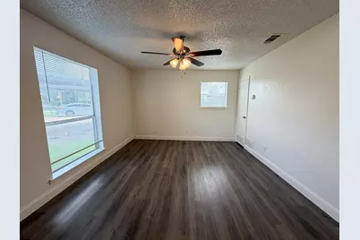 604 Walter Stephenson Road #B, Midlothian, TX 76065 - Photo 3