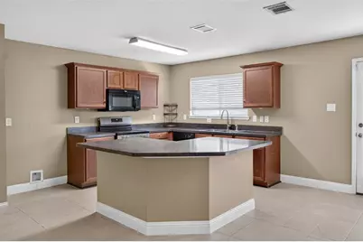 2215 Splendor Court, Arlington, TX 76010 - Photo 9