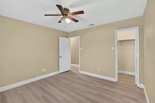 2215 Splendor Ct, Arlington, TX 76010 - Photo 13