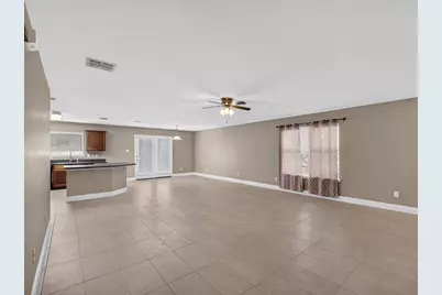 2215 Splendor Court, Arlington, TX 76010 - Photo 7