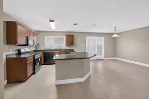 2215 Splendor Ct, Arlington, TX 76010 - Photo 11